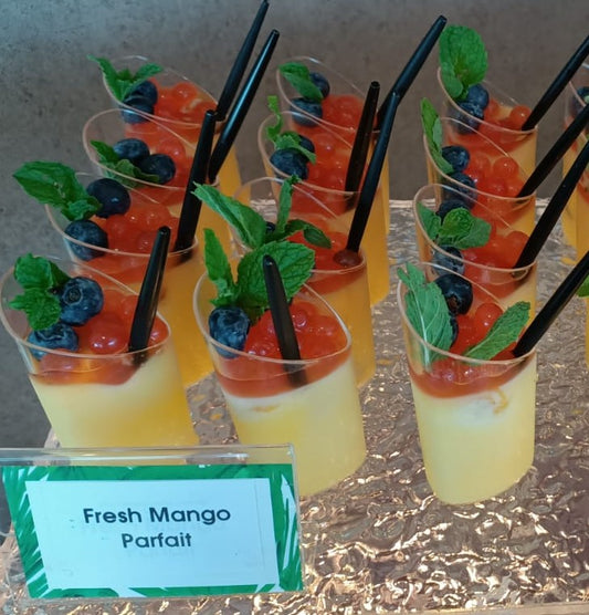 Sharing Bliss - Fresh Mango Pomelo Parfait (1 doz)