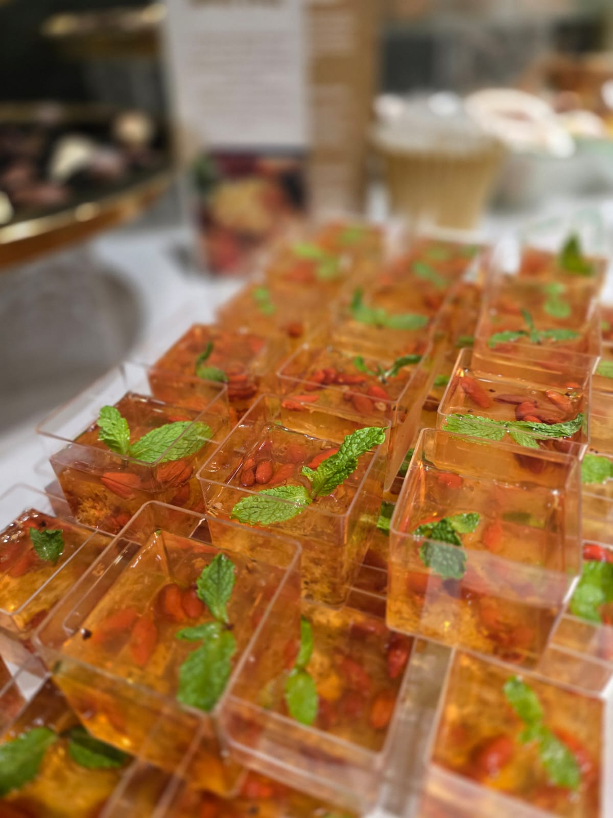 Sharing Bliss - Osmanthus Jelly with Goji (1 doz)