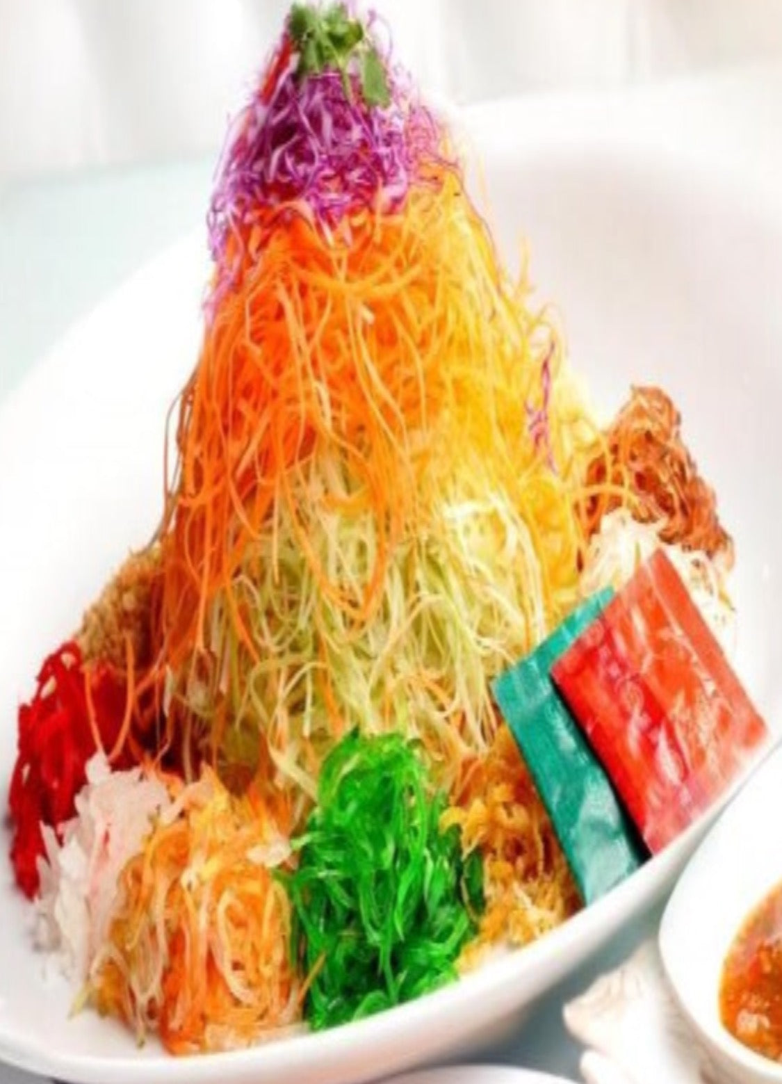 Sharing Bliss - Smoked Salmon Pomelo Yusheng