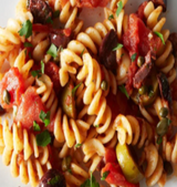 26 May 2023 - Chicken Puttanesca Pasta (LW) - olives, capsicum & tomato